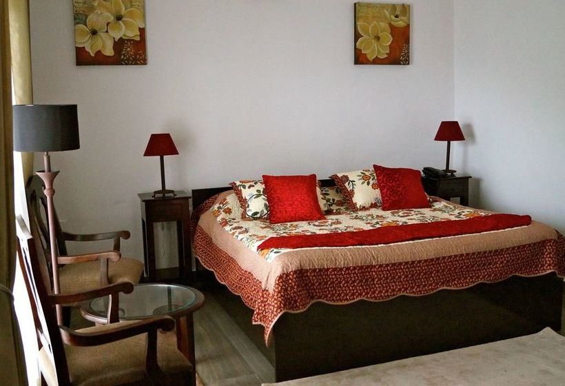 Hotel Suvaasa The Resort 13