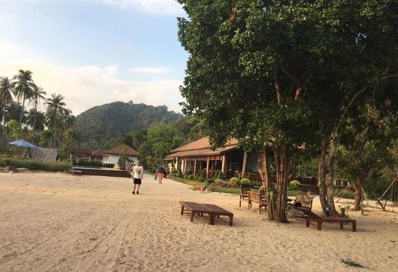 Hotel Koh Ngai Paradise Beach 20