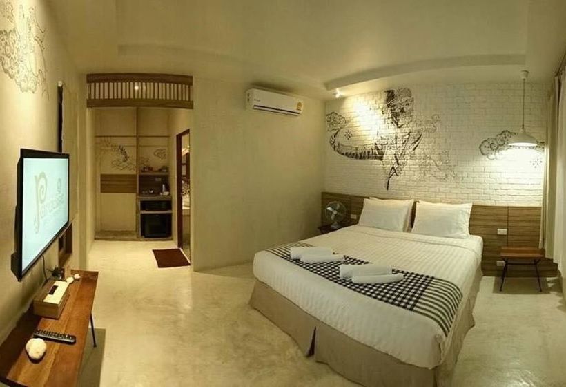 Hotel Koh Ngai Paradise Beach 4