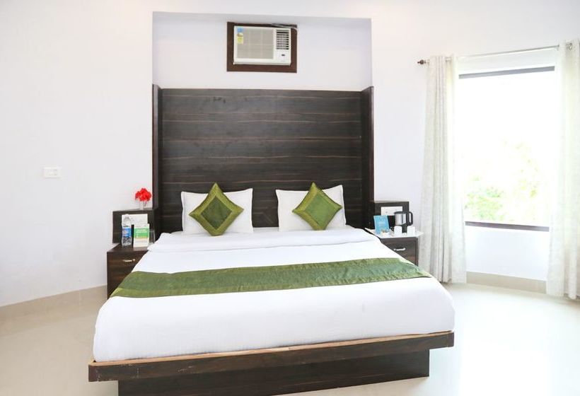 Hotel Treebo The Tigers Pug Mark Resort 5