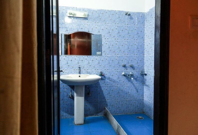 Hotel Neeraj Bhawan 10