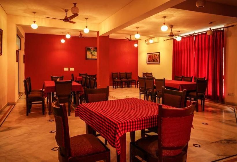 Hotel Neeraj Bhawan 15