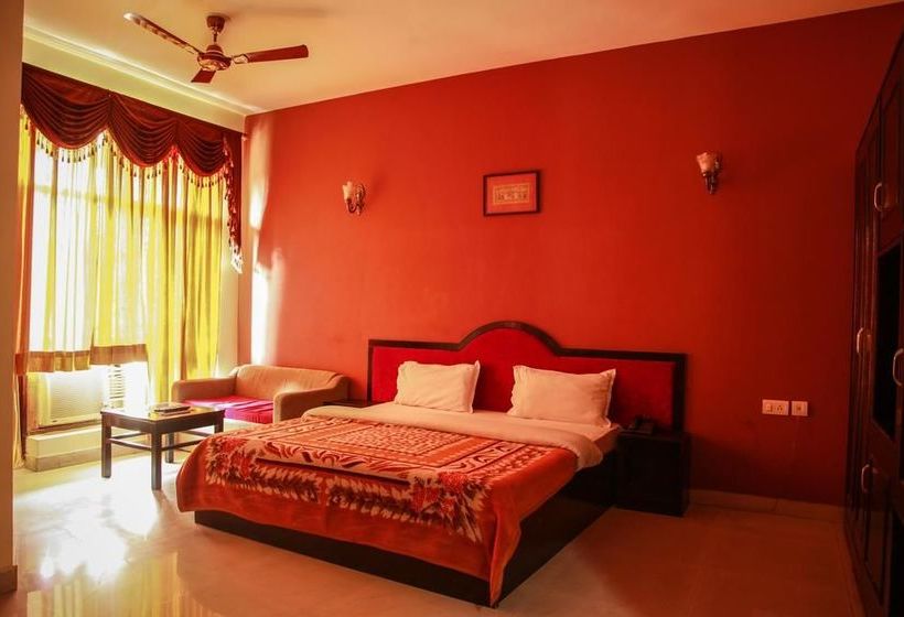 Hotel Neeraj Bhawan 3