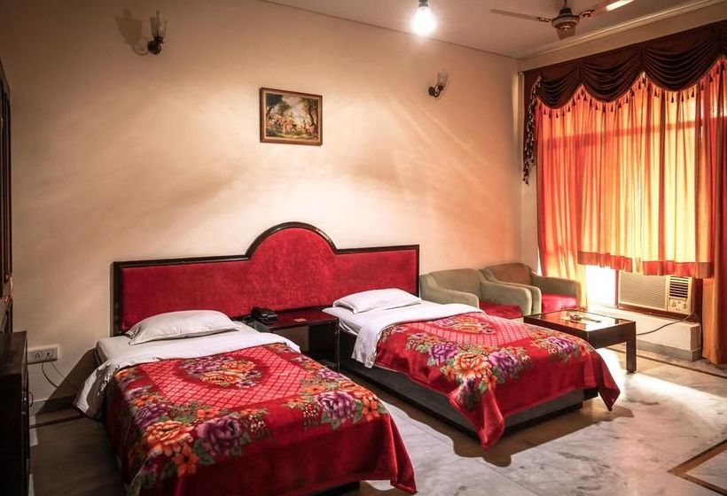 Hotel Neeraj Bhawan 4