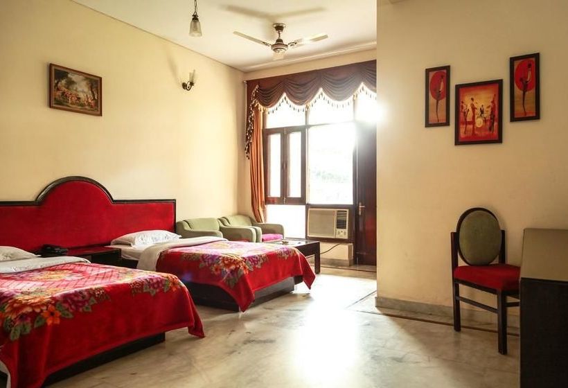 Hotel Neeraj Bhawan 7