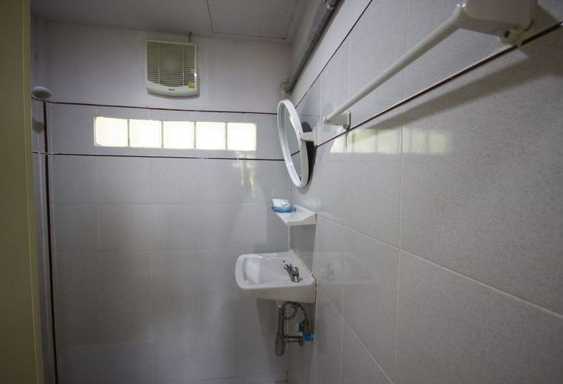 Hotel Areeya Resort 12