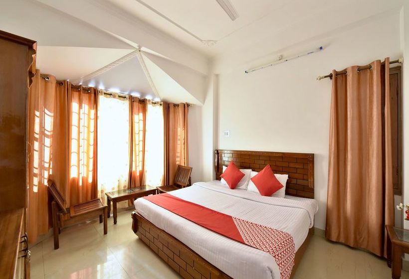 Hotel Omkara Homestay 9