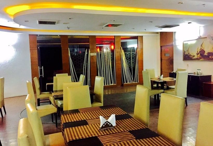 Centre Point Hotel Neemrana 12