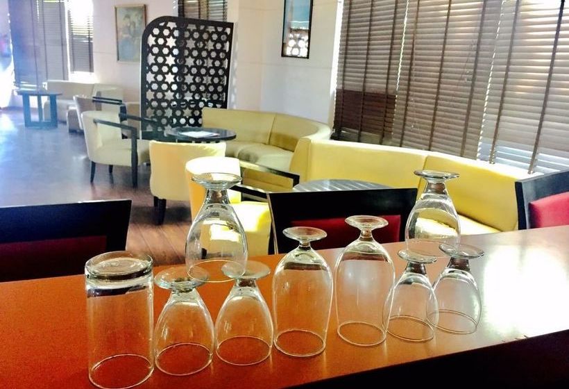 Centre Point Hotel Neemrana 14