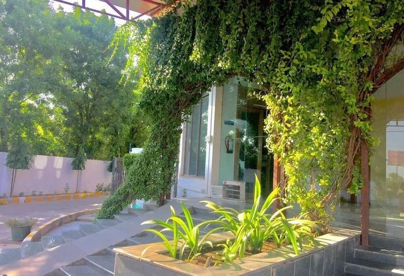 Centre Point Hotel Neemrana 19