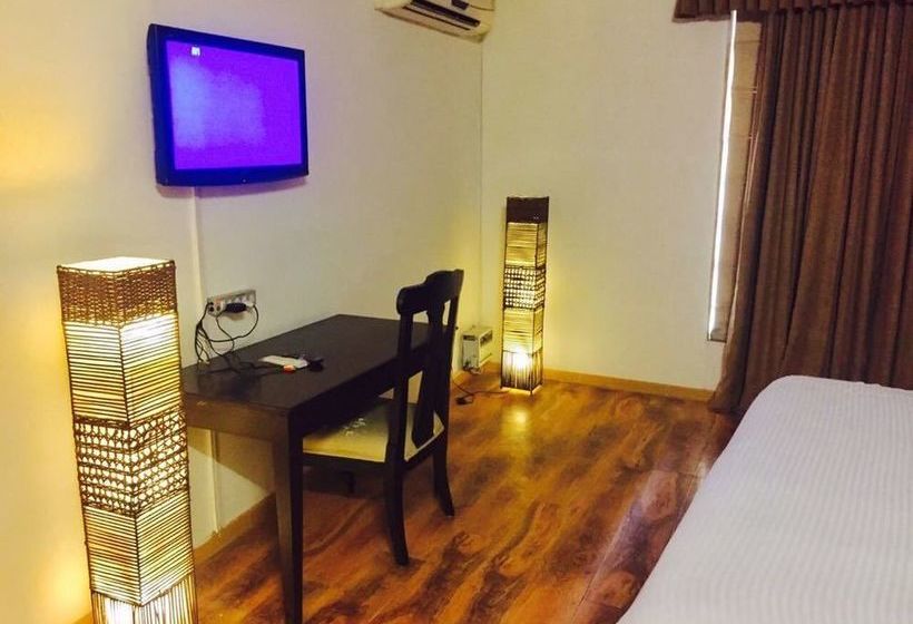 Centre Point Hotel Neemrana 4