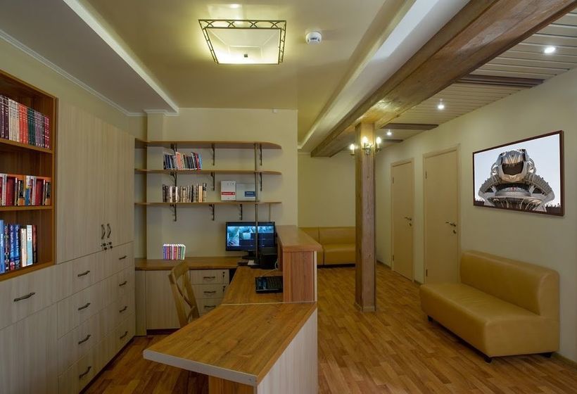 Friends Club Hotel And Hostel 1