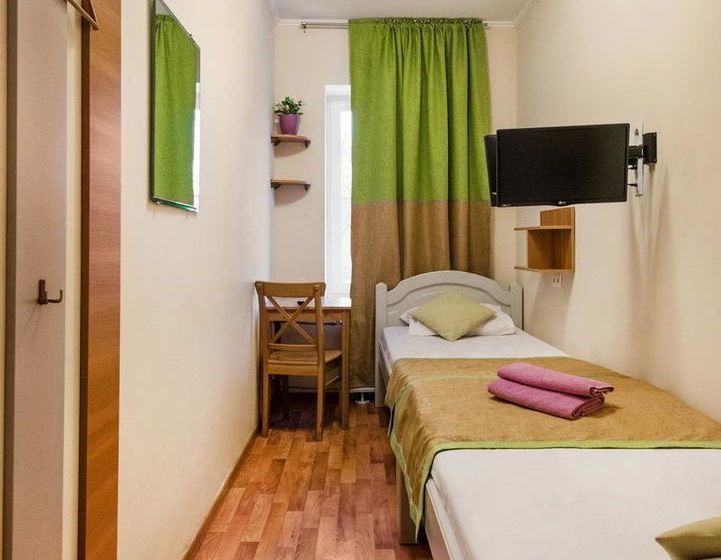 Friends Club Hotel And Hostel 18