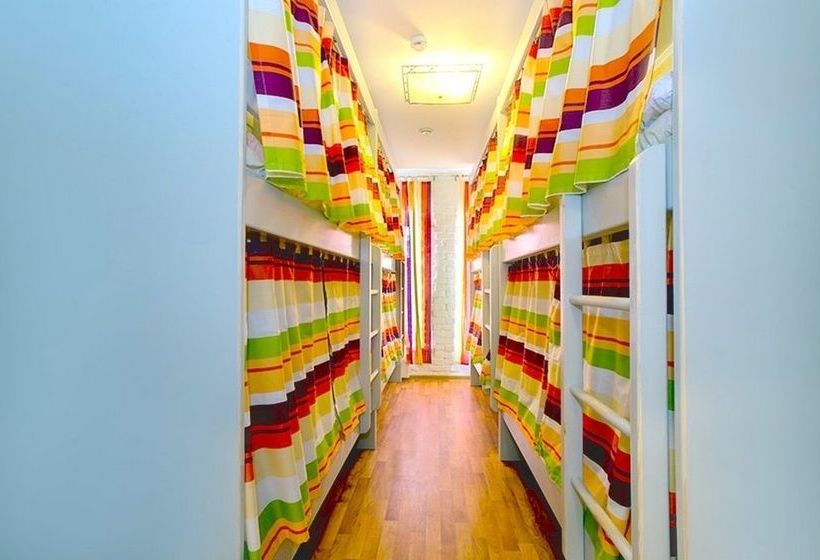 Friends Club Hotel And Hostel 2