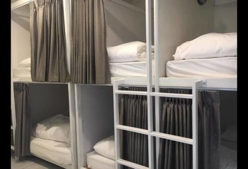 The Street Hostel Koh Lipe 1