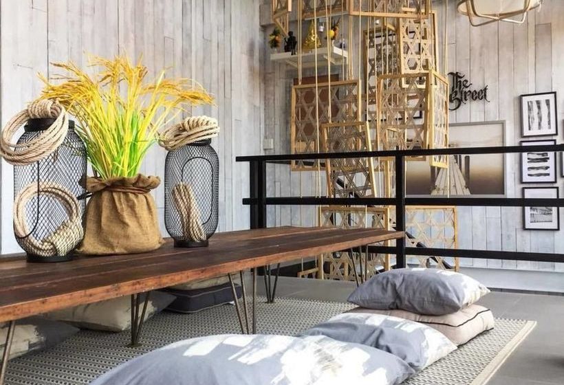 The Street Hostel Koh Lipe 7