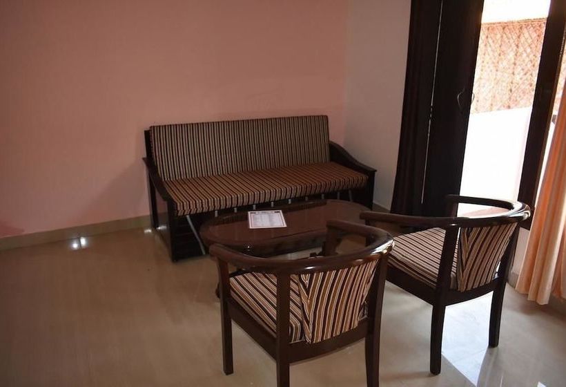 Hotel Damyanti Residency 11