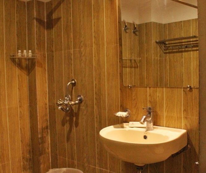 Hotel Ishan A Riverside Retreat 12