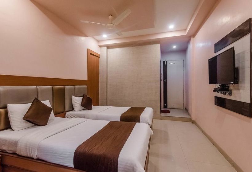 Oyo 7727 Hotel Sarovar Grand 3