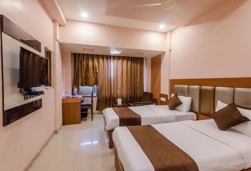 Oyo 7727 Hotel Sarovar Grand 4