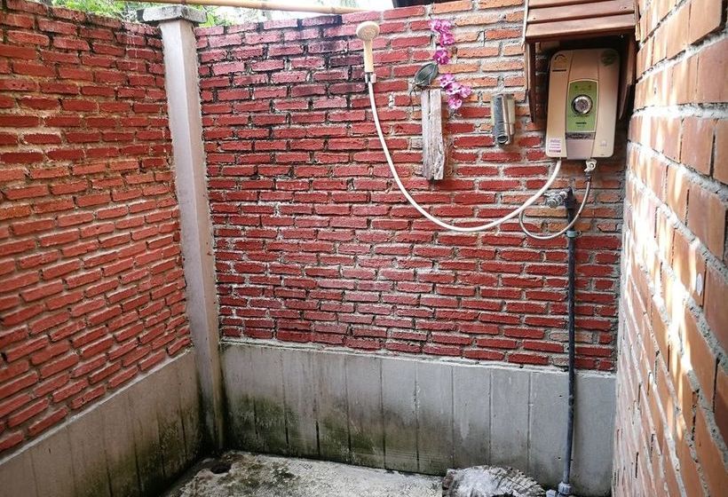 Hotel Baankorpai Amphawa 14