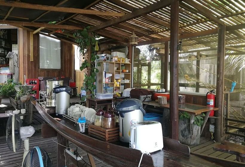 Hotel Baankorpai Amphawa 15