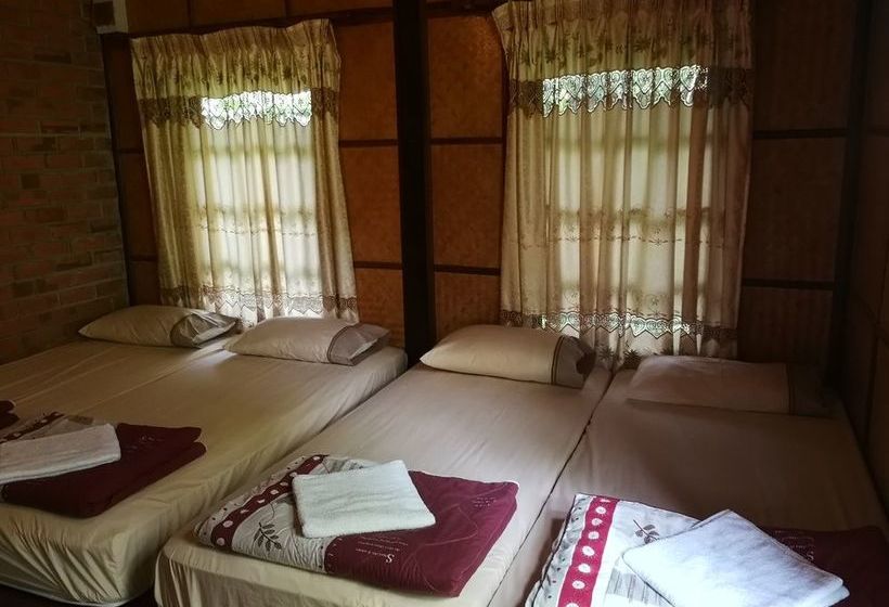 Hotel Baankorpai Amphawa 2