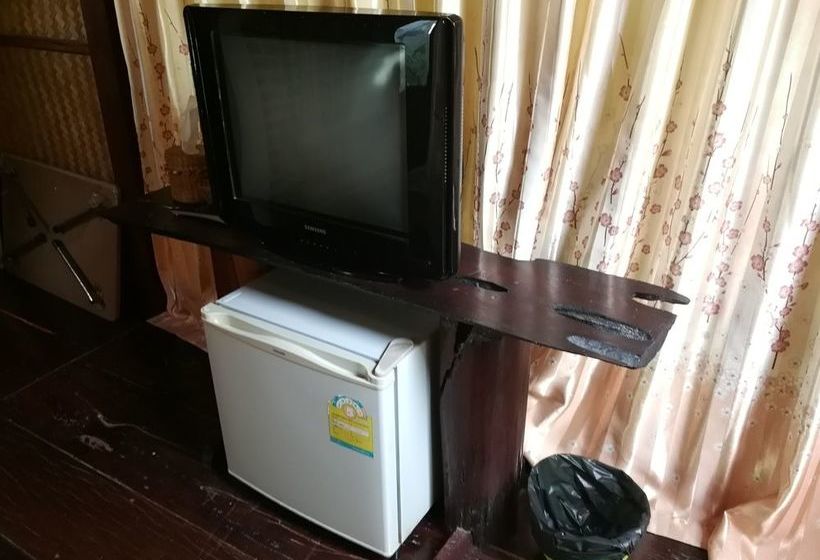 Hotel Baankorpai Amphawa 9