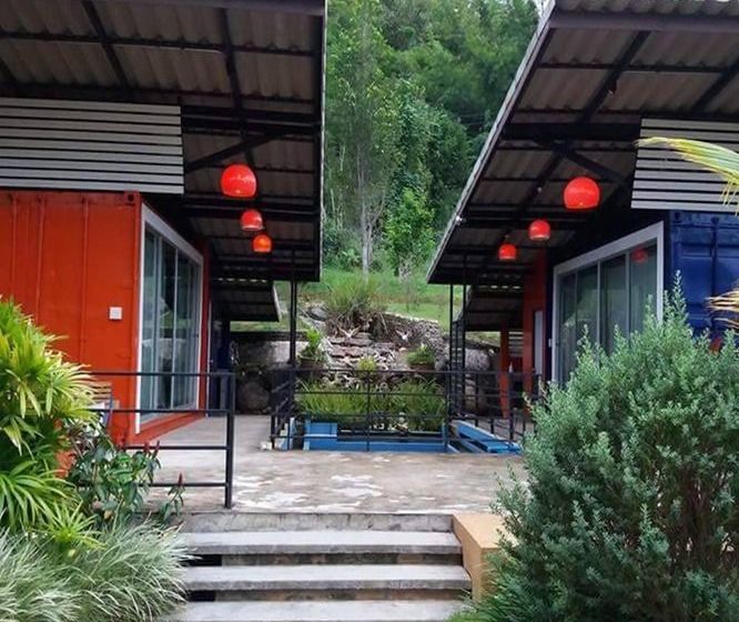 Hotel Mine Boxes Resort 2