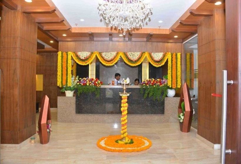 Hotel Triguna Clarks Inn 2