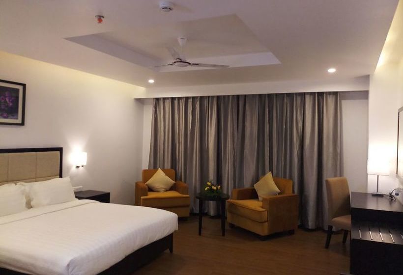 Hotel Triguna Clarks Inn 4