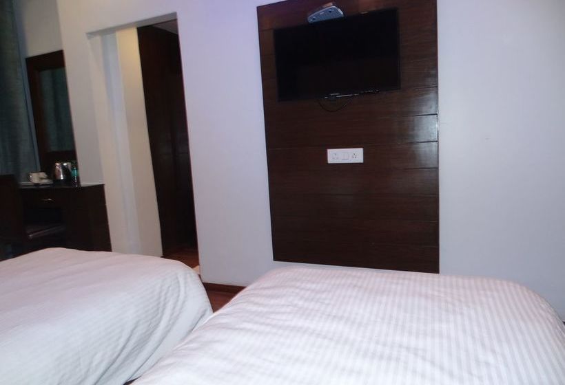 Hotel Kamakshi Residency By Royal Collection 3