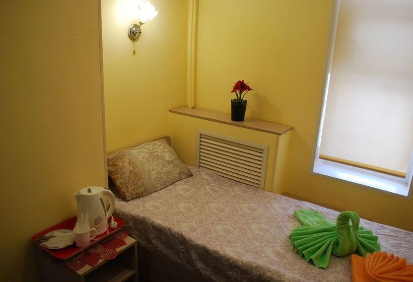 Hotel Tikhy Dvorik 18