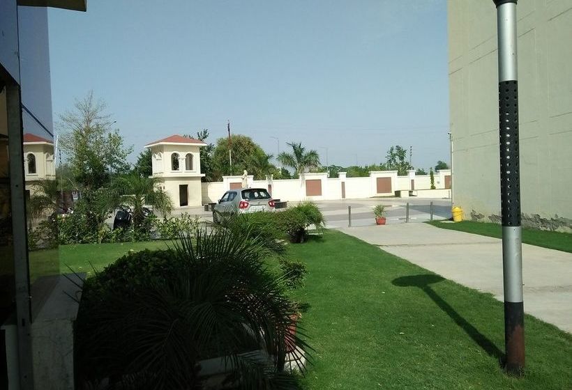 Brij Bhoomi Resort 10