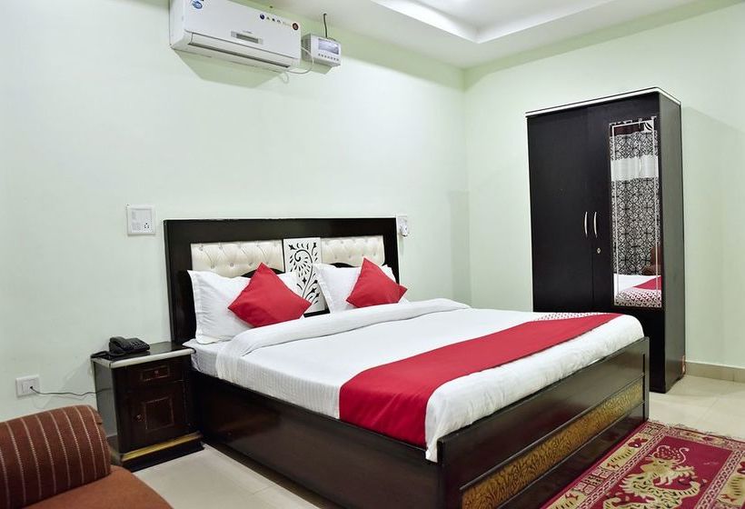 Oyo 10566 Hotel Shanti Guest House 3