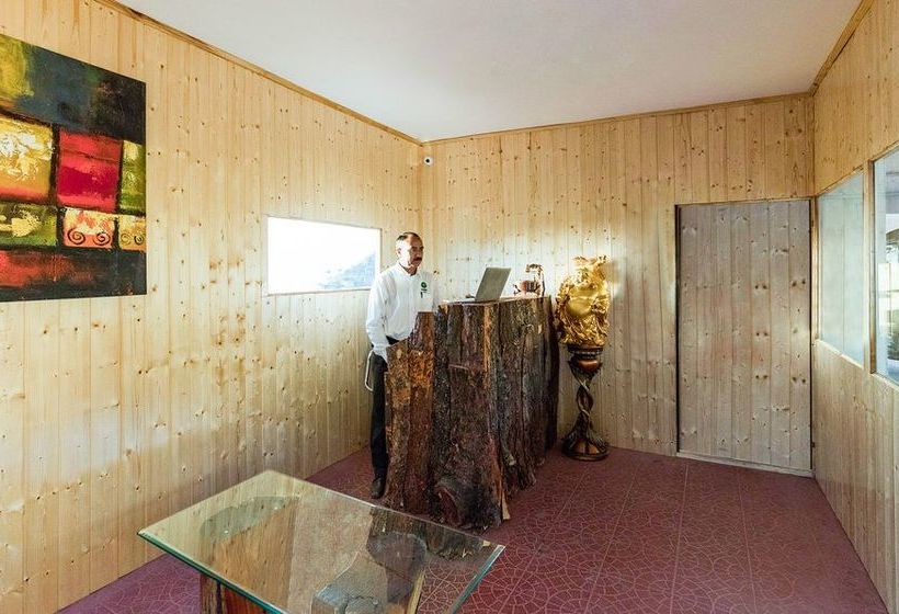 Hotel Treebo Royal Suites 2