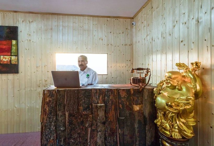 Hotel Treebo Royal Suites 3