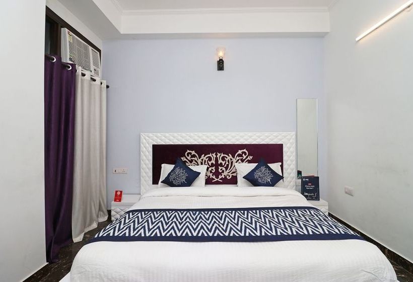 Hotel Oyo 10810 Sangvi Palace 13