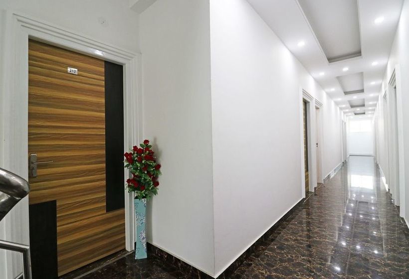 Hotel Oyo 10810 Sangvi Palace 19