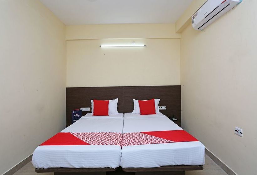 Oyo 11343 Hotel Sai International 6