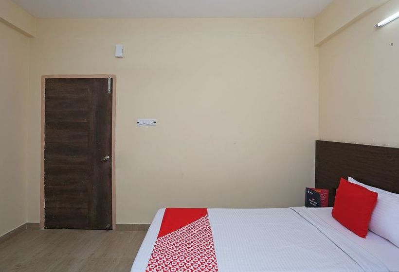 Oyo 11343 Hotel Sai International 8