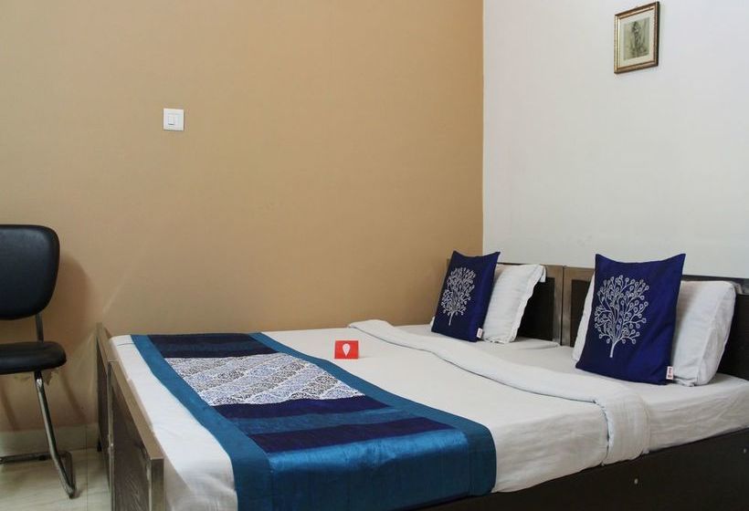Hotel Oyo 3956 Home Stay Punjabi Handi 10