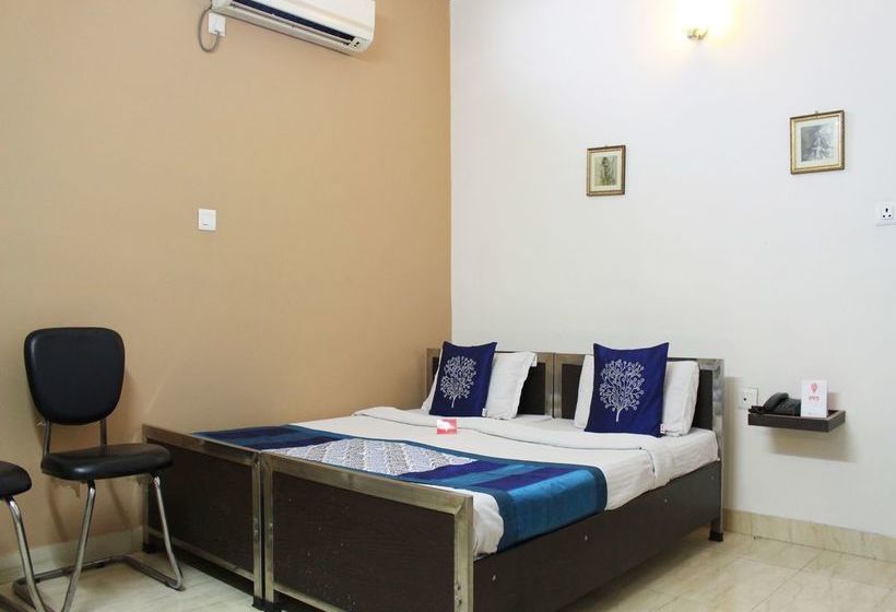 Hotel Oyo 3956 Home Stay Punjabi Handi 14