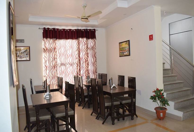 Hotel Rajas Palace 16