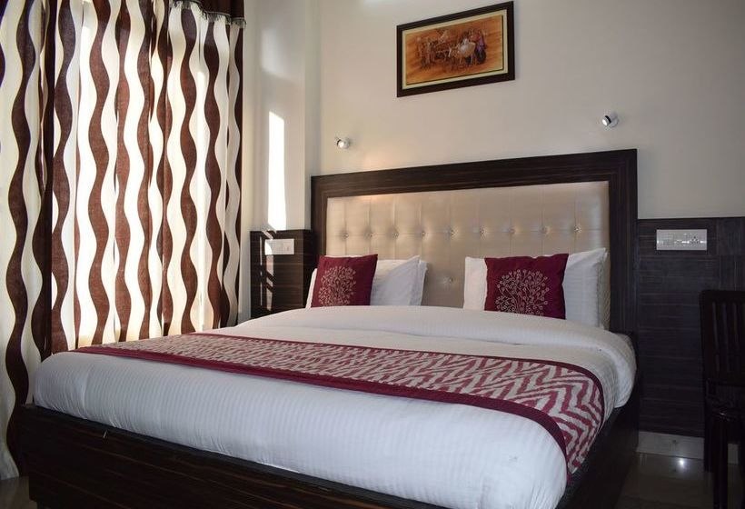 Hotel Rajas Palace 3