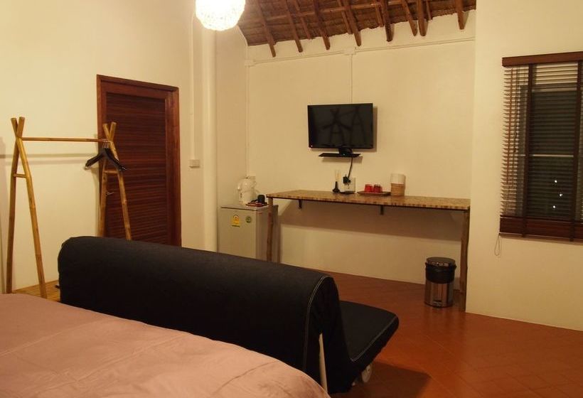 Hotel 102 Ville Resort 11