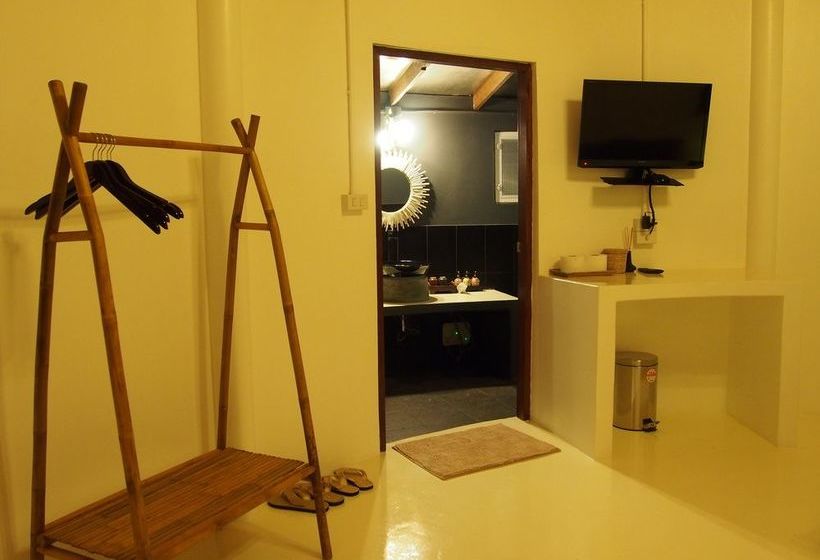 Hotel 102 Ville Resort 13