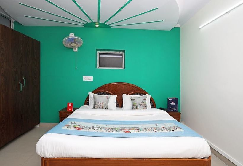 Oyo 11063 Hotel Suncity 7