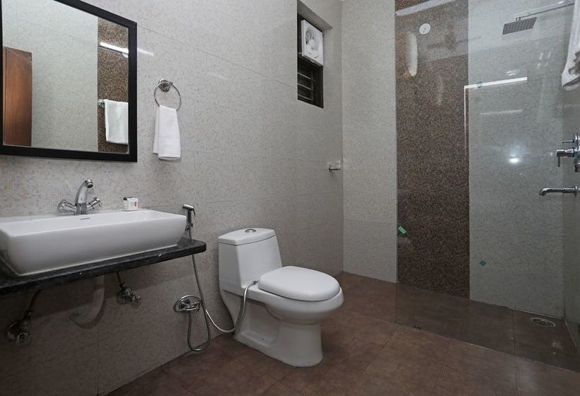 Hotel Oyo 10888 Sector 46 Faridabad 17
