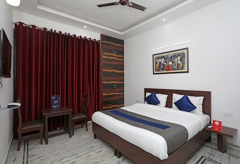 Hotel Oyo 10888 Sector 46 Faridabad 9
